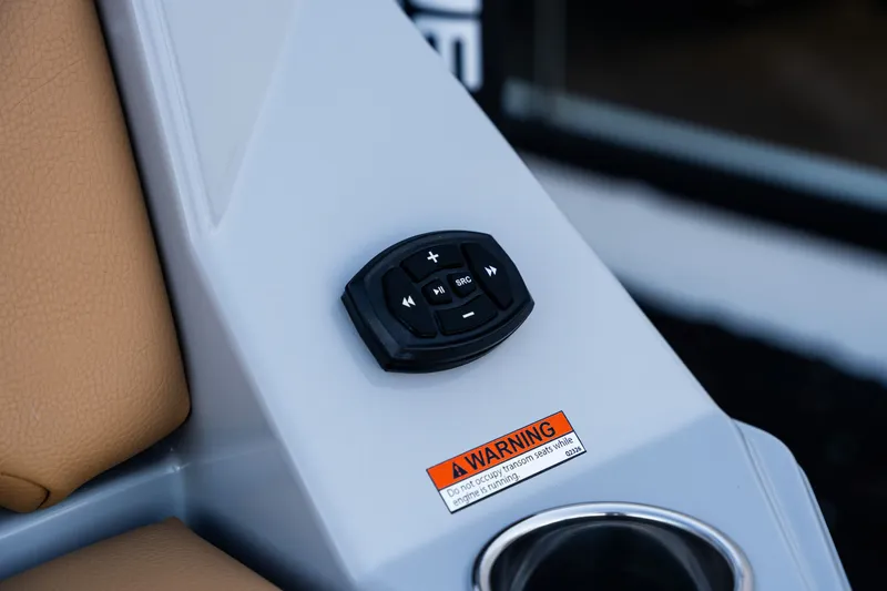 Slide: The Image of Tigé 22RZX 2026 - 33