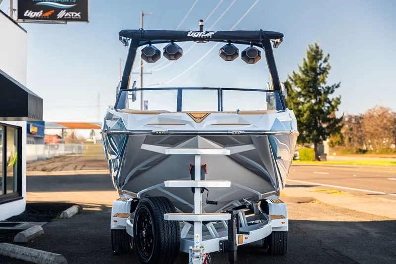 Slide: The Image of Tigé 22RZX 2026 - 6