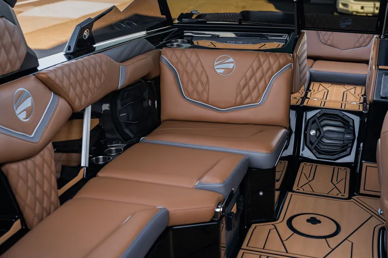 Slide: The Image of Tigé 24RZX 2026 - 20