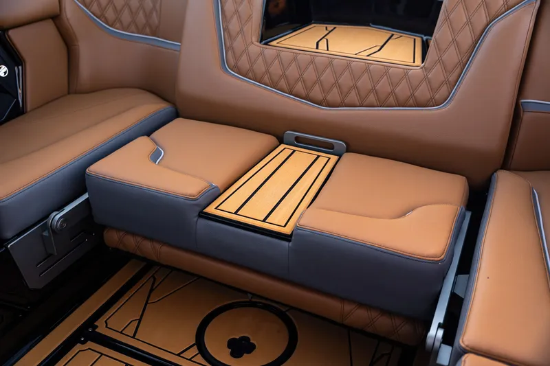 Slide: The Image of Tigé 24RZX 2026 - 23