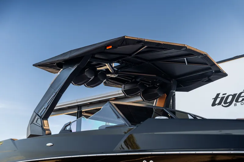 Slide: The Image of Tigé 24RZX 2026 - 8