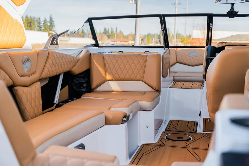 Slide: The Image of Tigé Z3 2026 - 18