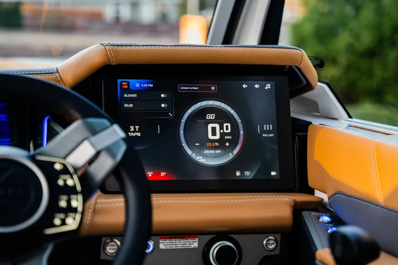 Slide: The Image of Tigé Ultré 25ZX 2026 - 21