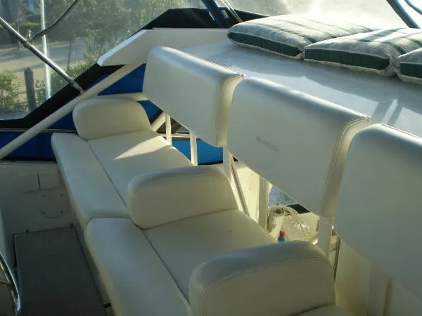 Slide: The Image of Silverton 322 Motor Yacht 1999 - 4