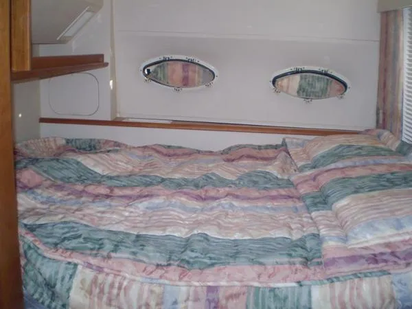 Slide: The Image of Silverton 322 Motor Yacht 1999 - 5