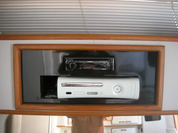 Slide: The Image of Sea Ray 35 EXPRESS 1991 - 7