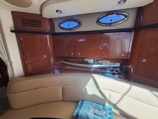 Slide: The Image of Sea Ray Sundancer 320 2005 - 19