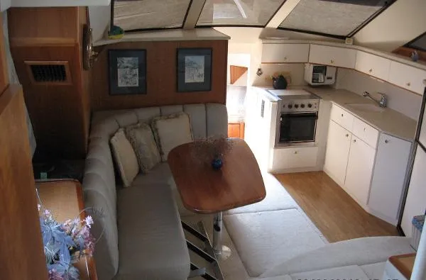 Slide: The Image of Silverton 392 Motor Yacht 1999 - 10