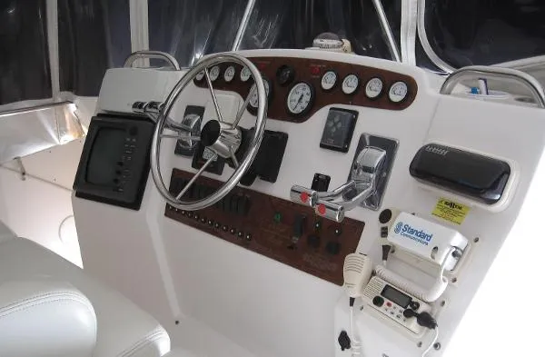 Slide: The Image of Silverton 392 Motor Yacht 1999 - 4
