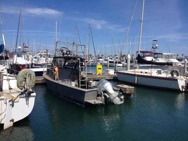 Slide: The Image of Custom Fishing Vessel 26' Aluminum 1994 - 4