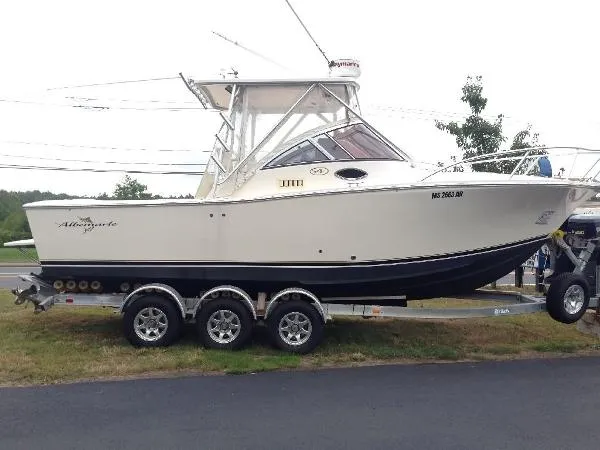 Slide: The Image of Albemarle 268 Express Fisherman 2004 - 1