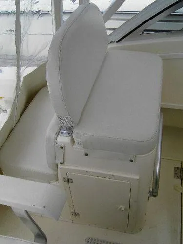 Slide: The Image of Albemarle 268 Express Fisherman 2004 - 9