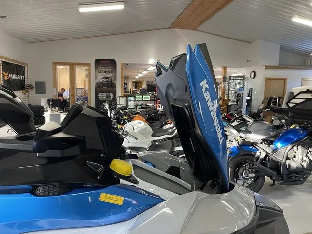 Slide: The Image of Kawasaki Jet Ski STX 2026 - 19