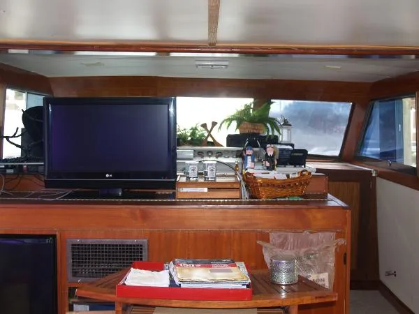 Slide: The Image of Hatteras Motor Yacht 1977 - 10