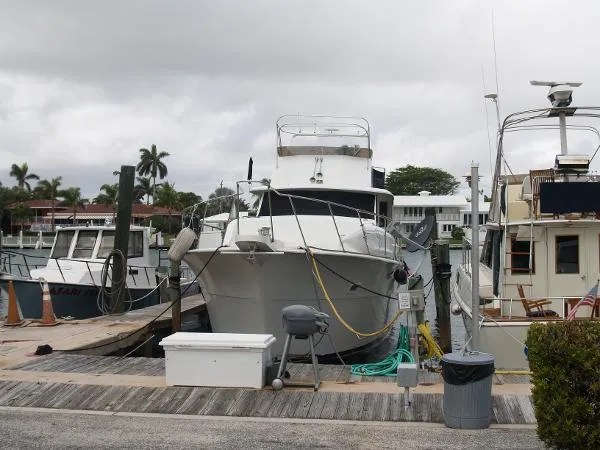 Slide: The Image of Hatteras Motor Yacht 1977 - 4