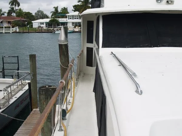 Slide: The Image of Hatteras Motor Yacht 1977 - 7