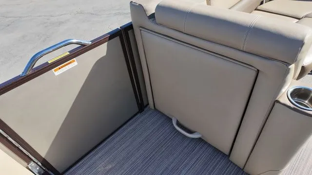 Slide: The Image of Veranda VR22RC Package Tri-Toon 2021 - 17