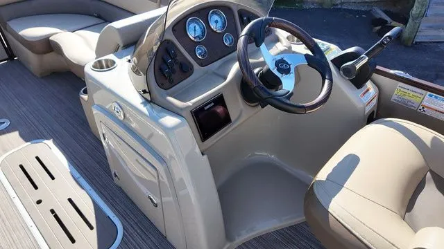 Slide: The Image of Veranda VR22RC Package Tri-Toon 2021 - 18