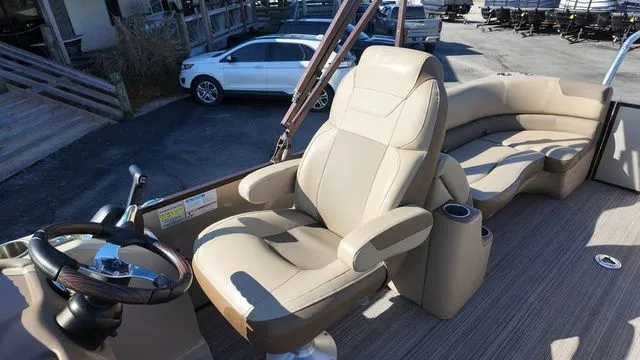 Slide: The Image of Veranda VR22RC Package Tri-Toon 2021 - 19