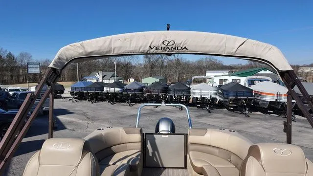 Slide: The Image of Veranda VR22RC Package Tri-Toon 2021 - 25