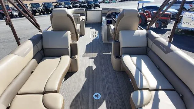 Slide: The Image of Veranda VR22RC Package Tri-Toon 2021 - 28