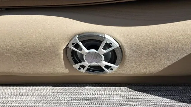 Slide: The Image of Veranda VR22RC Package Tri-Toon 2021 - 29