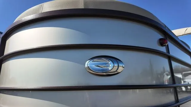 Slide: The Image of Veranda VR22RC Package Tri-Toon 2021 - 35