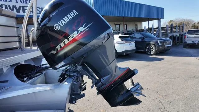 Slide: The Image of Veranda VR22RC Package Tri-Toon 2021 - 4