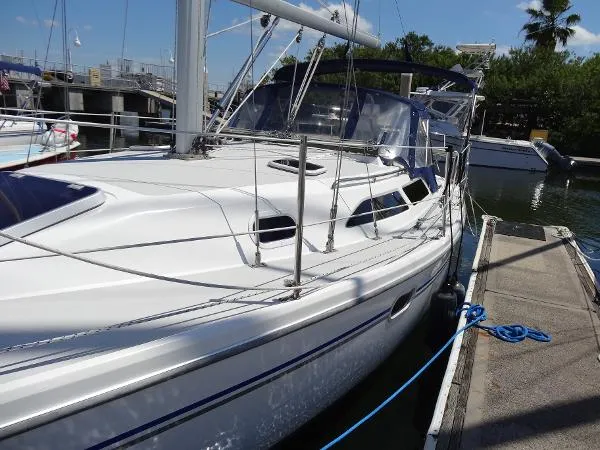 Slide: The Image of Catalina 28 MkII 2006 - 1
