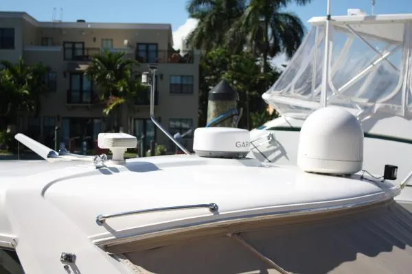 Slide: The Image of Sea Ray 630 Super Sun Sport 1996 - 3