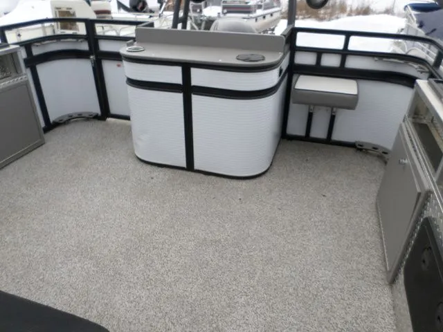 Slide: The Image of Angler 8526 Pro Troll 2022 - 6