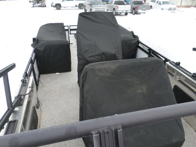 Slide: The Image of Angler 8526 Pro Troll 2022 - 7