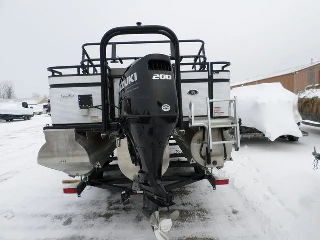 Slide: The Image of Angler 8526 Pro Troll 2022 - 8