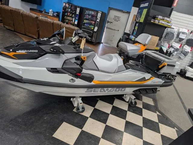 Slide: The Image of Sea-Doo FISH PRO 2026 - 5