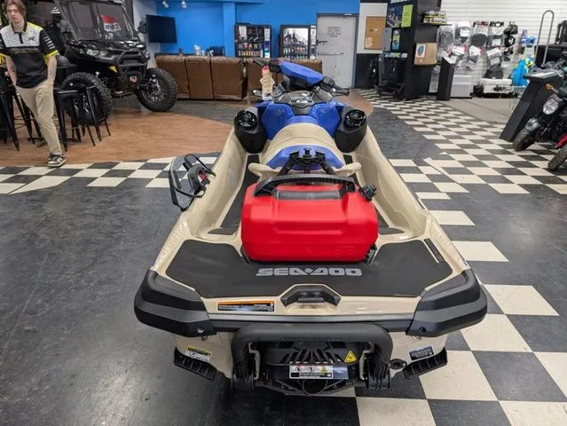 Slide: The Image of Sea-Doo Wake 2026 - 7