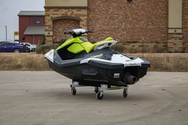 Slide: The Image of Sea-Doo Spark 2-Up Rotax 900 ACE - 60 2023 - 6