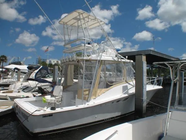 Slide: The Image of Luhrs 320 1999 - 0