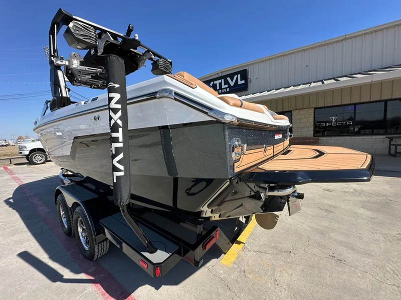 Slide: The Image of Nautique Super Air Nautique GS22 2026 - 3