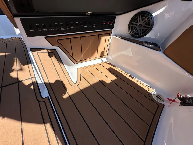 Slide: The Image of Nautique Super Air Nautique GS22 2026 - 30