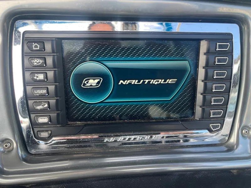 Slide: The Image of Nautique Super Air Nautique 230 2013 - 16