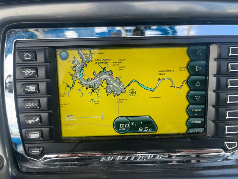 Slide: The Image of Nautique Super Air Nautique 230 2013 - 18