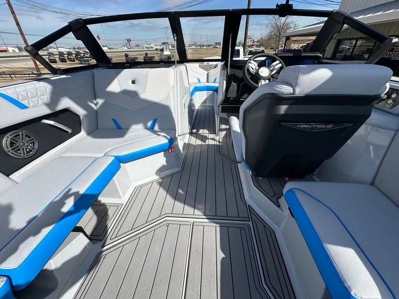 Slide: The Image of Nautique GS24 2026 - 14