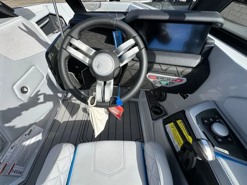 Slide: The Image of Nautique GS24 2026 - 37