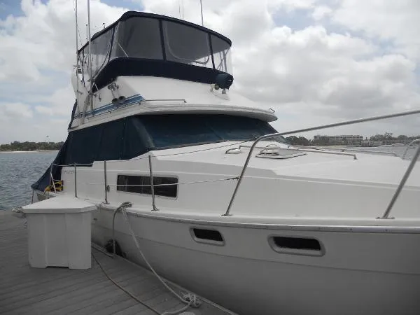 Slide: The Image of Bayliner Sportfisher 1988 - 3