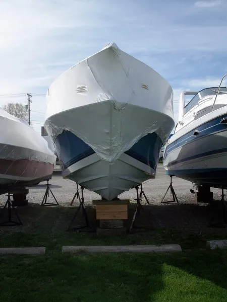 Slide: The Image of Four Winns 235 Sundowner 1989 - 3
