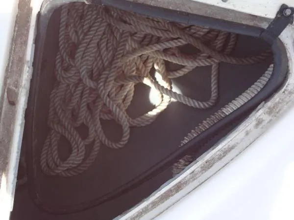 Slide: The Image of Sea Ray - 310 Sundancer 2002 - 11