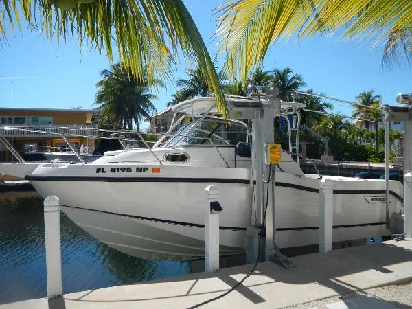 Slide: The Image of Boston Whaler 255 Conquest 2008 - 9