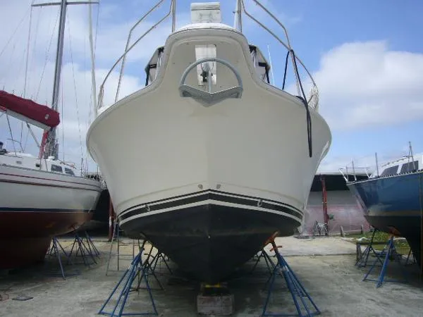 Slide: The Image of Silverton 392 Motor Yacht w/Diesels 2001 - 2