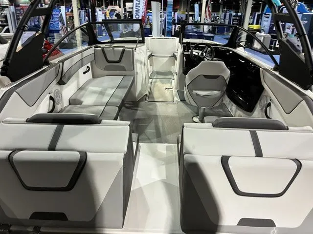 Slide: The Image of Yamaha AR220 2026 - 3