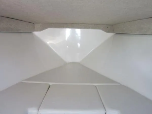 Slide: The Image of Fountain 38TE BR5033 2001 - 1